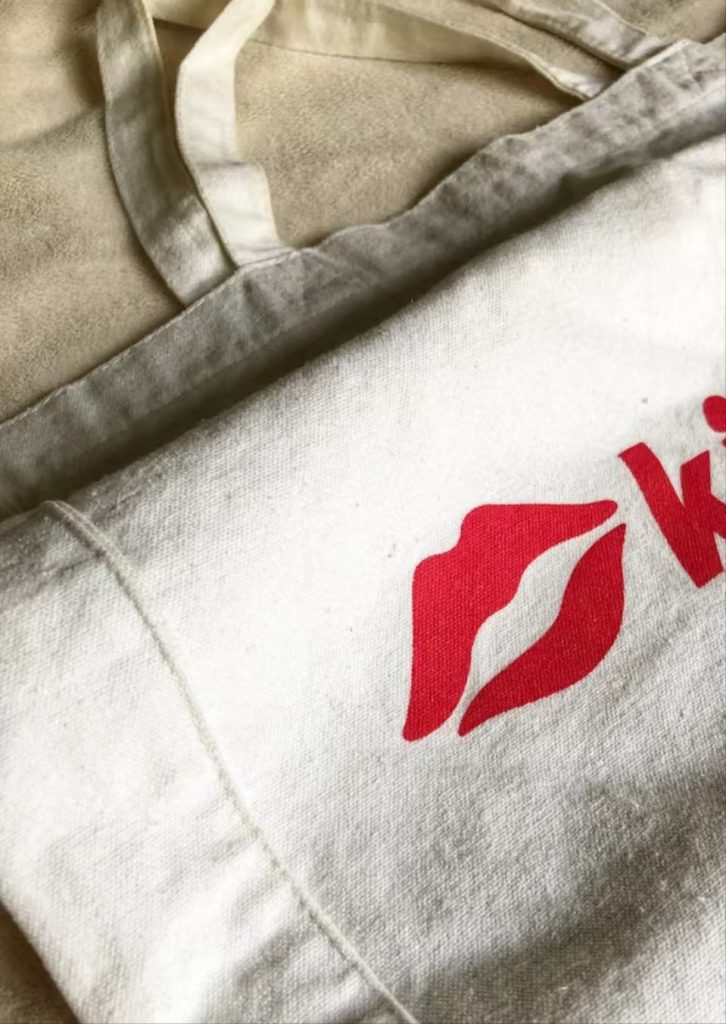 poly-cotton canvas bag with a smooth, durable finish