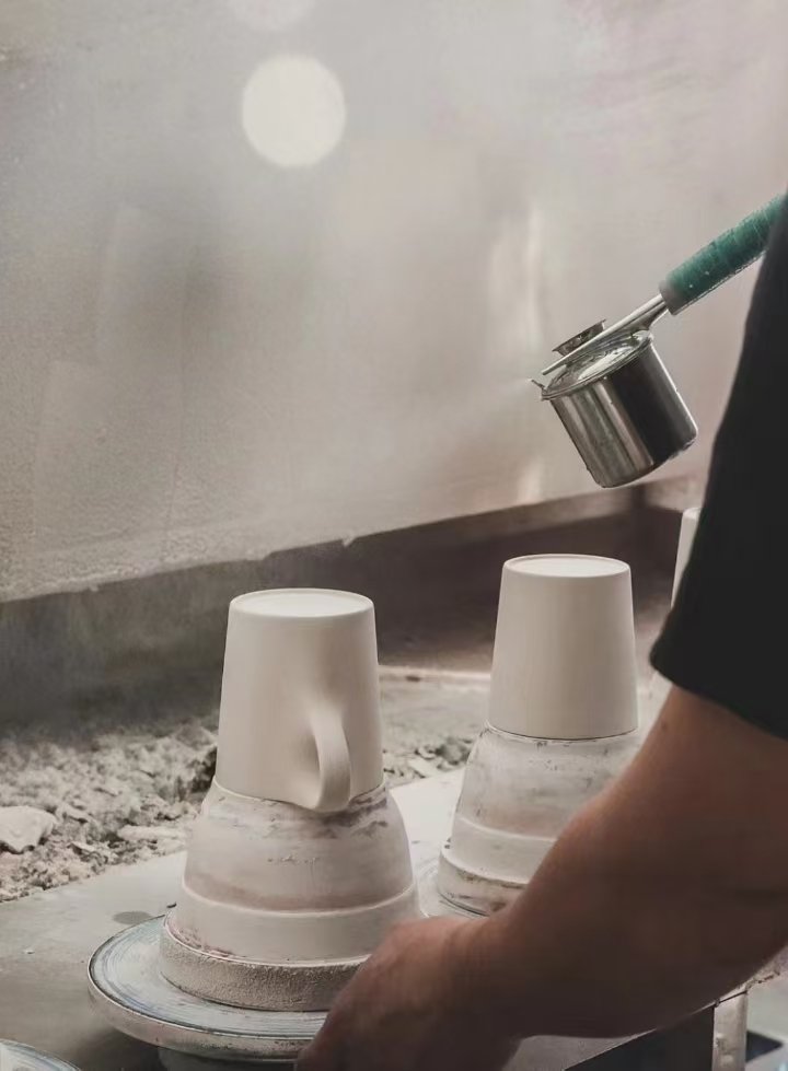 Ceramic mugs produced in a traditional Chinese pottery region